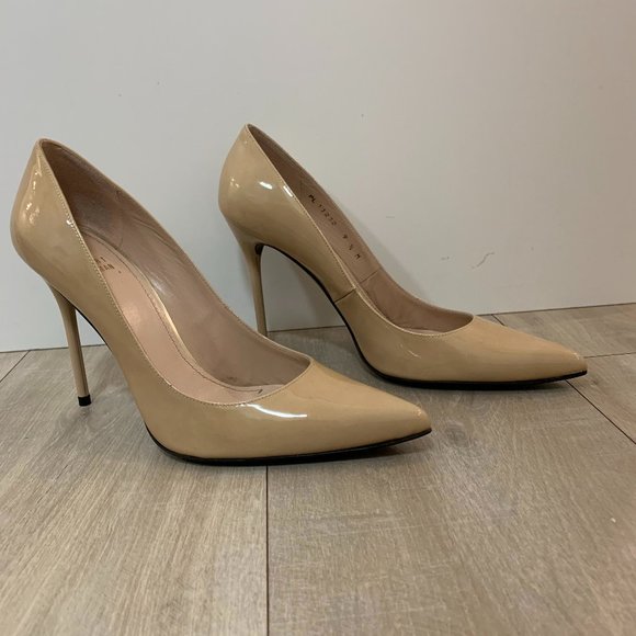 Stuart Weitzman Nouveau Heel - Picture 3 of 8